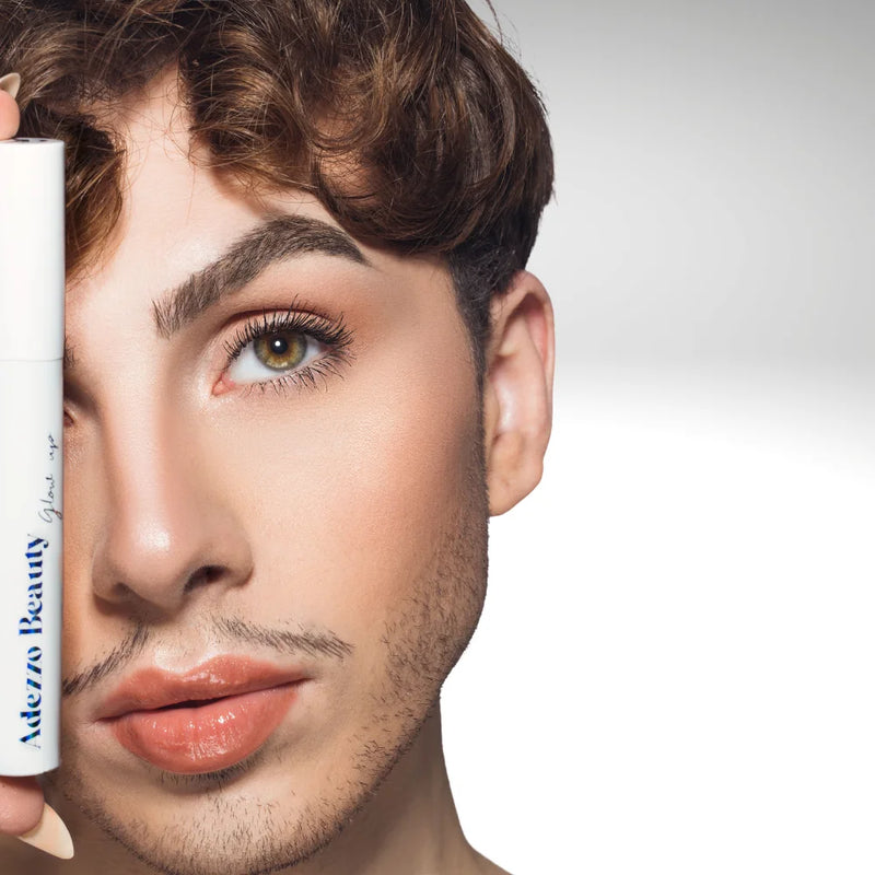 Le mascara Glow Up est un mascara enrichi en huile de ricin aux propriétés nourrissantes. Glow up est apprécié pour sa facilité d’application, son effet volume sans paquets, la longueur qu’il apporte aux cils et sa noirceur d’une grande intensité.