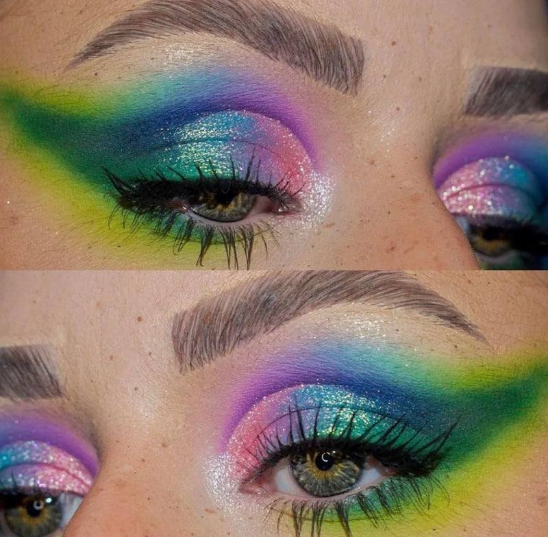 La palette de fards à paupières Escape by Indy se compose de six ombres à paupières mates et trois fards duochromes. Riches en pigments la palette de fard à paupières Escape est très appréciée. Escape est reconnue pour ses fards duochromes ultra pailletés.